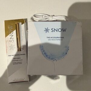 Snow LED Mouthpiece and Whitening Wands Set
